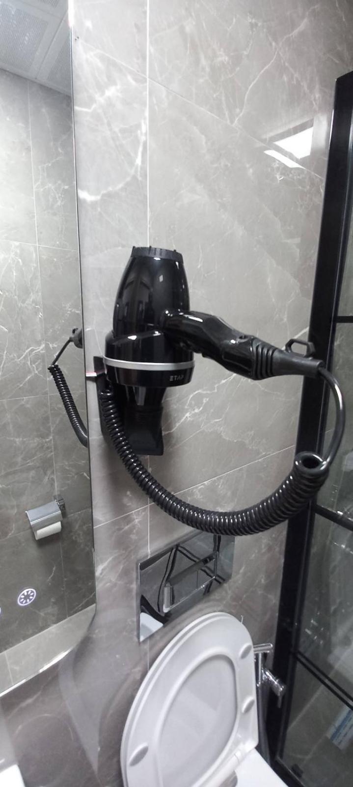 Grand Fm Hotel Istanbul Bagian luar foto