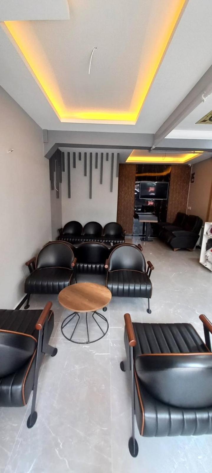 Grand Fm Hotel Istanbul Bagian luar foto