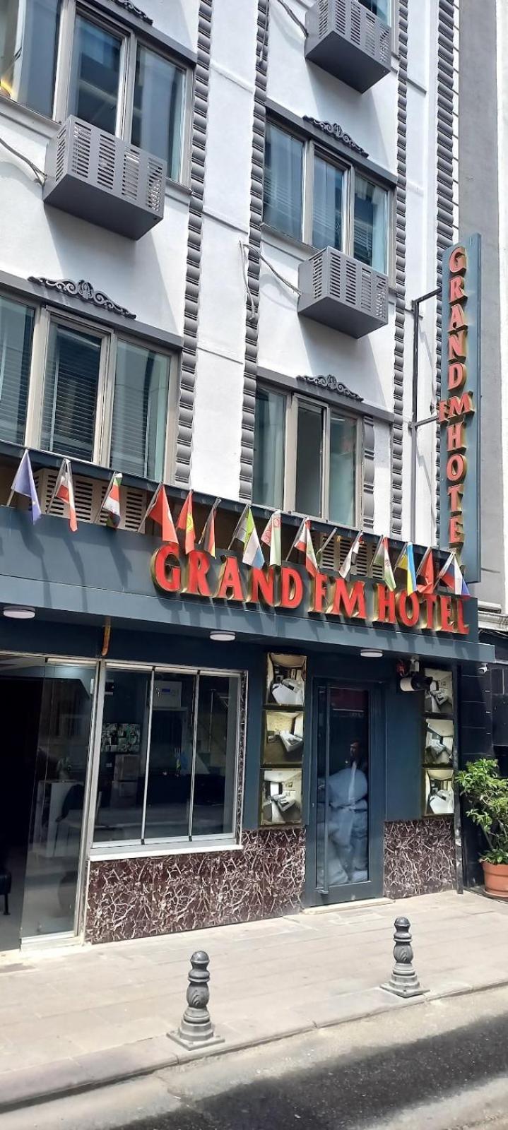 Grand Fm Hotel Istanbul Bagian luar foto