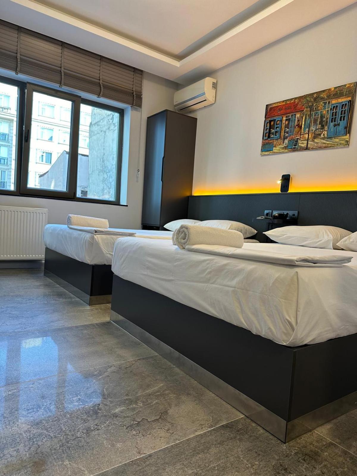 Grand Fm Hotel Istanbul Bagian luar foto
