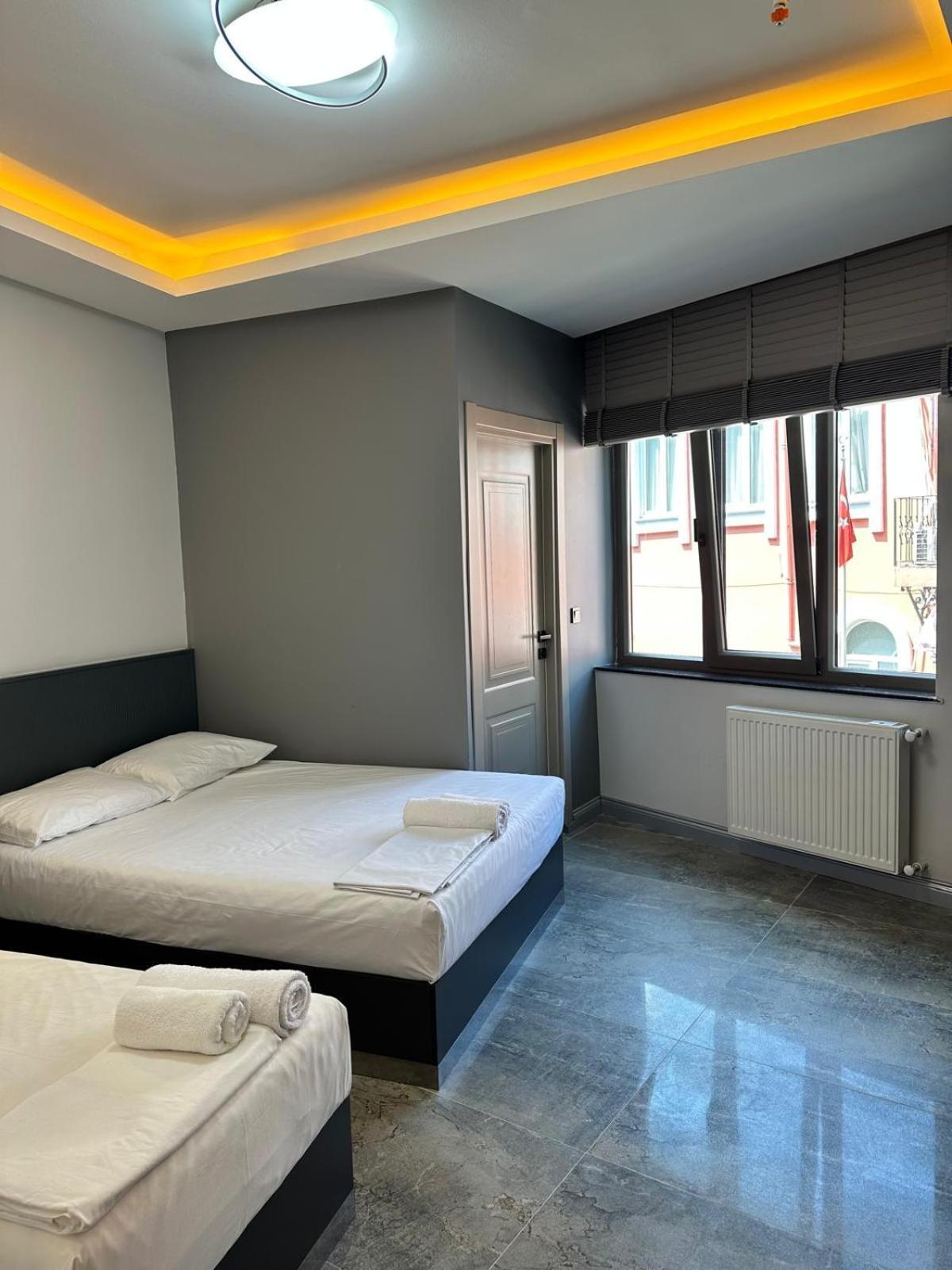 Grand Fm Hotel Istanbul Bagian luar foto