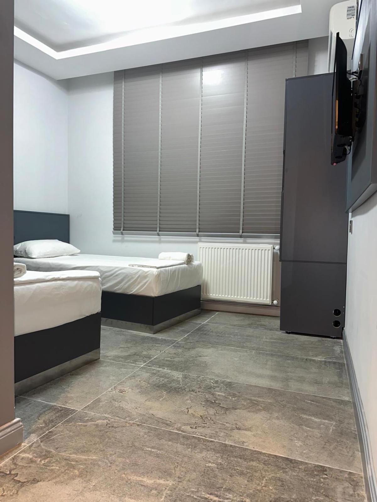 Grand Fm Hotel Istanbul Bagian luar foto