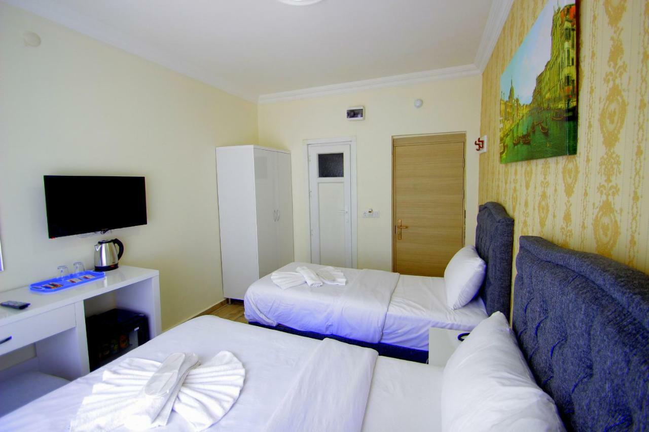 Grand Fm Hotel Istanbul Bagian luar foto