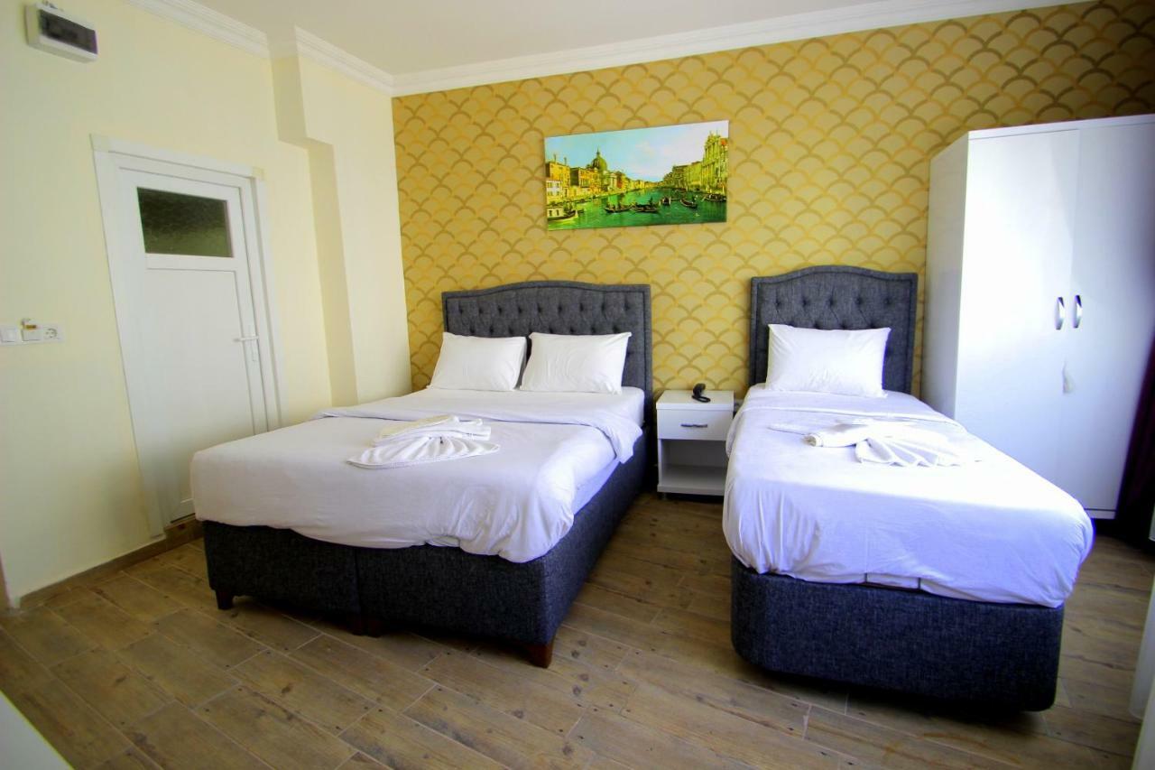 Grand Fm Hotel Istanbul Bagian luar foto